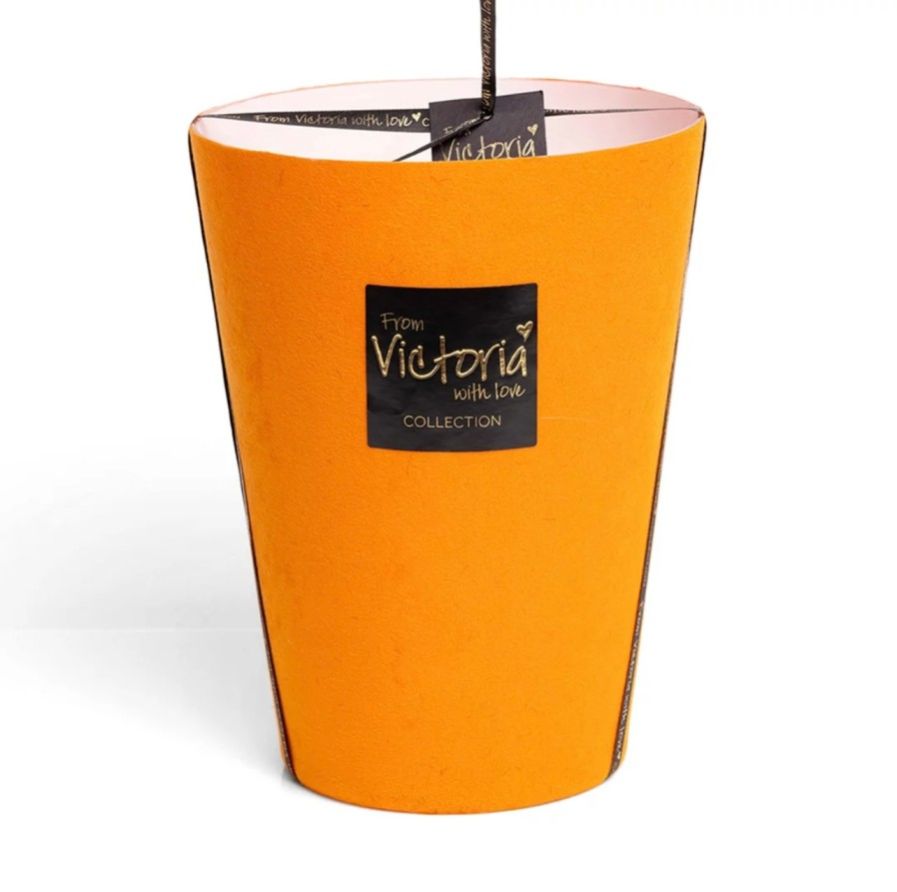 WNB VICTORIA CANDLE
